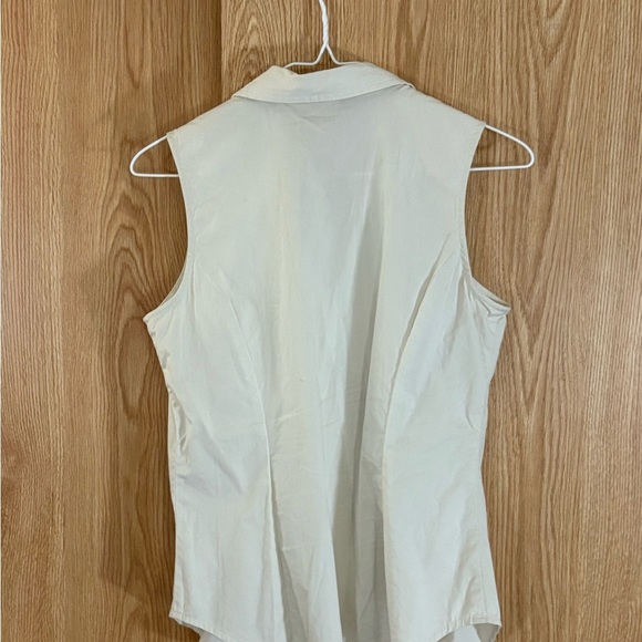 St. John's Bay Cream Sleeveless Button Down Shirt - Picture 3 of 5